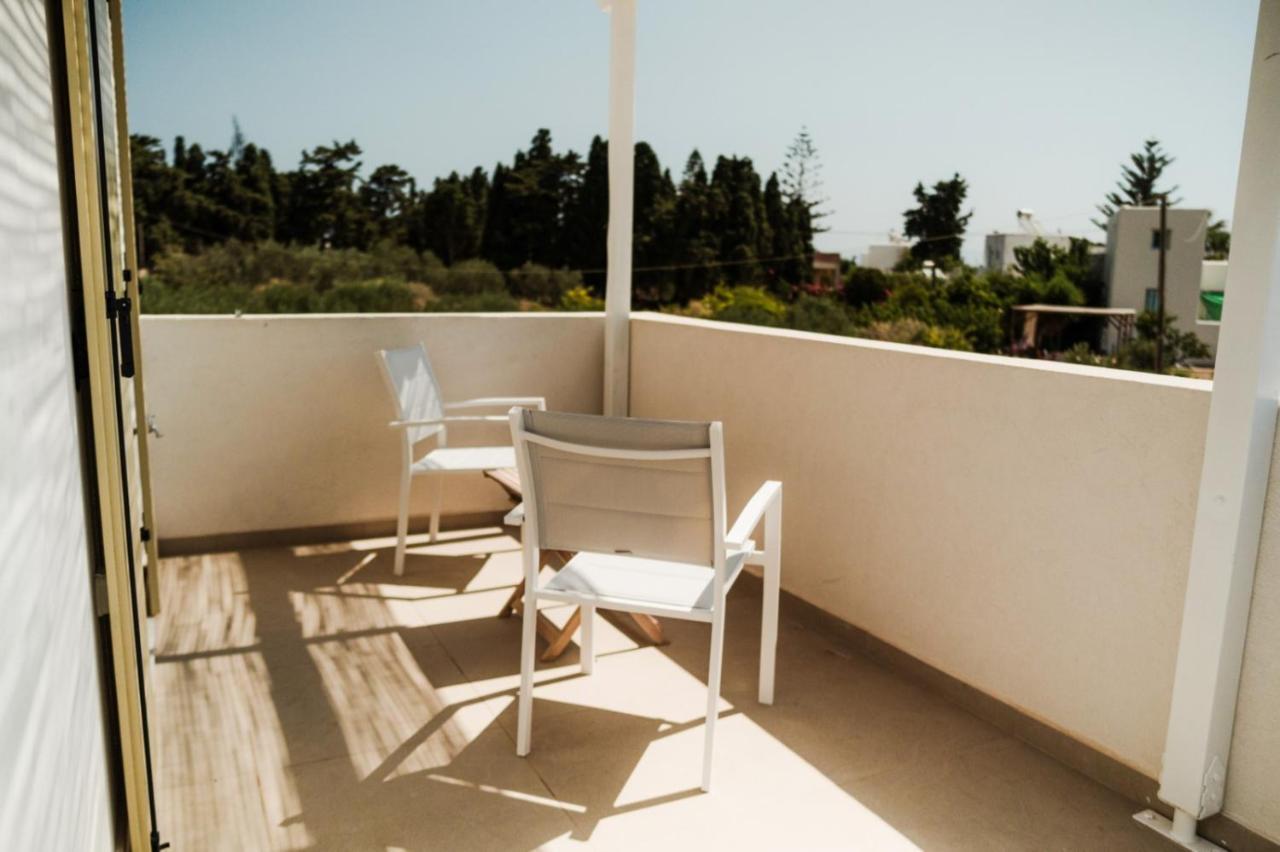Twin Suns Villa Drios Buitenkant foto
